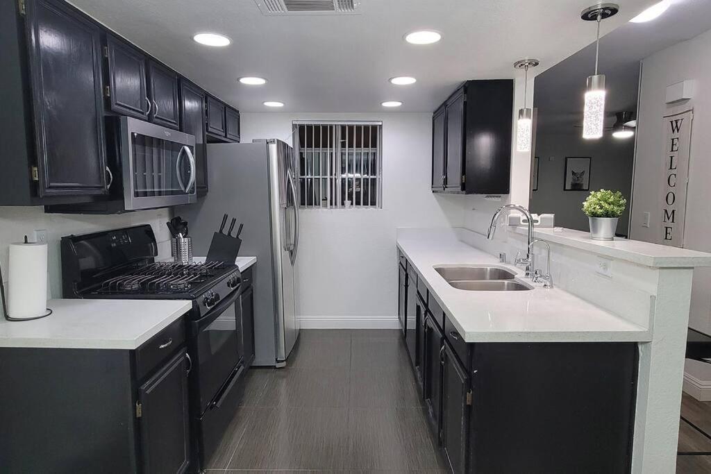 L - Fully Remodeled And Professionally Decorated Лас-Вегас Екстер'єр фото