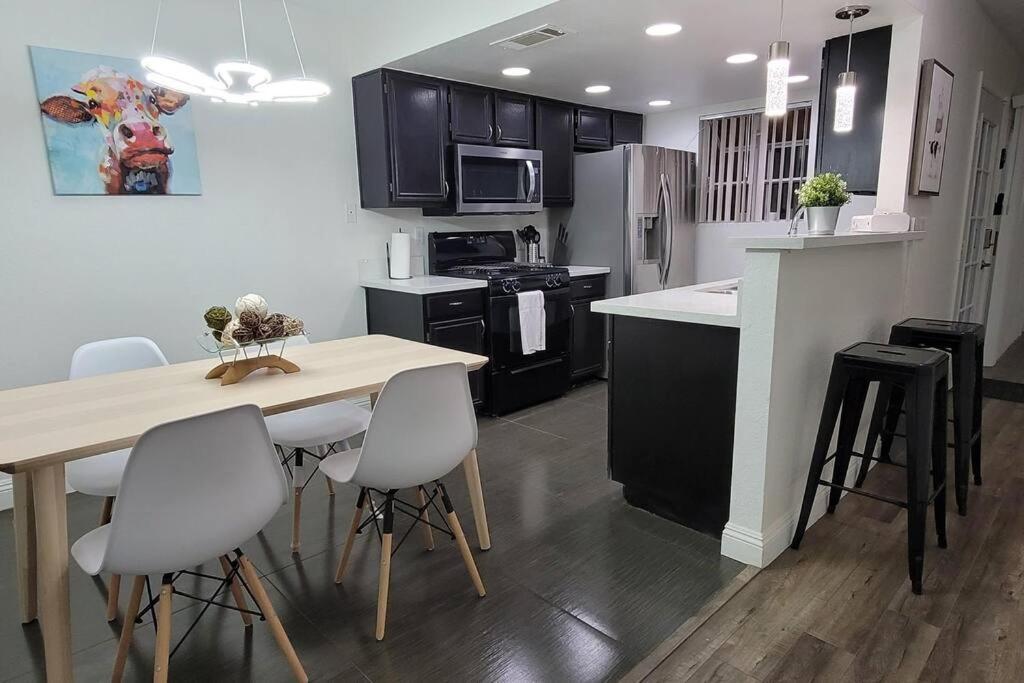 L - Fully Remodeled And Professionally Decorated Лас-Вегас Екстер'єр фото